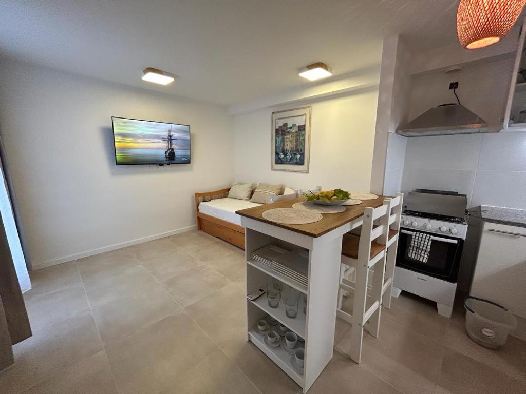 Apartamento Centrico Con Garage Mercedes Luaran gambar