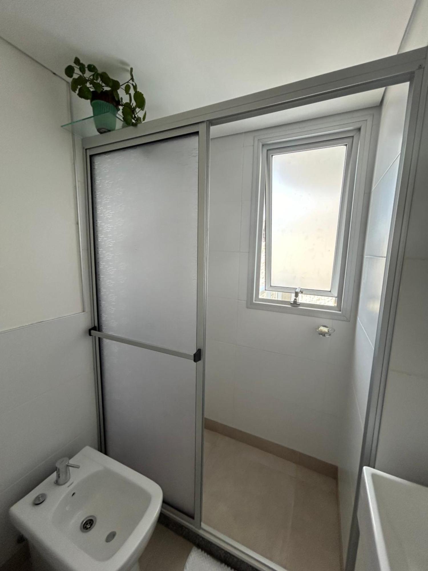 Apartamento Centrico Con Garage Mercedes Luaran gambar